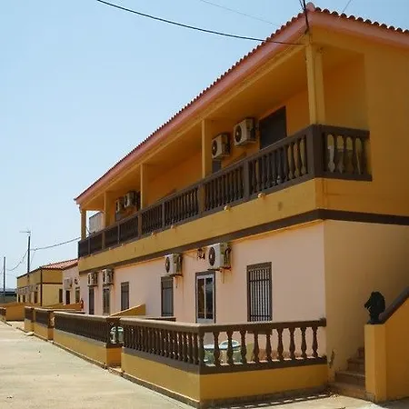 Hotel Braseria La Barca 2*